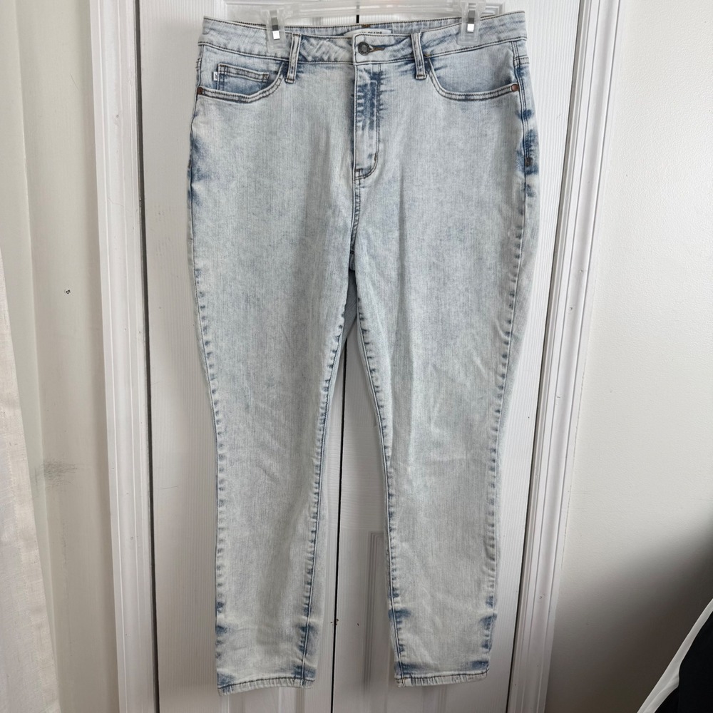 Judy Blue Slim Fit Jeans‎ 15/32 Light Wash Acid High Rise Y2K Minimalist JB88241
